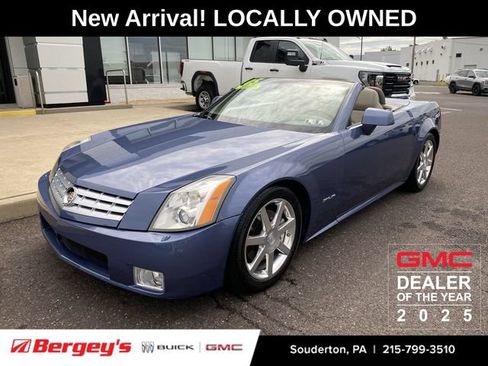 Used 2005 Cadillac XLR RWD image 1