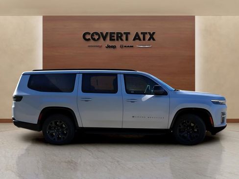 New 2026 Jeep Grand Wagoneer L Limited AWD/4WD image 6