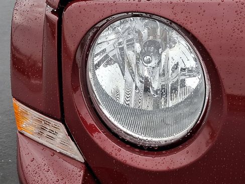 Used 2015 Jeep Patriot Sport w/ Power Value Group image 9