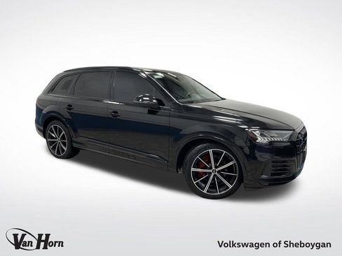 Used 2022 Audi Q7 3.0T Prestige w/ Prestige Package image 1