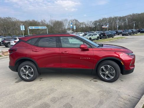 New 2026 Chevrolet Blazer LT w/ Convenience Package image 9