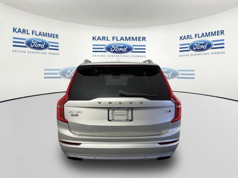 Used 2018 Volvo XC90 T6 Momentum w/ Convenience Package AWD/4WD image 4