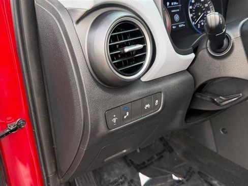 Used 2021 Hyundai Kona SEL AWD/4WD image 30
