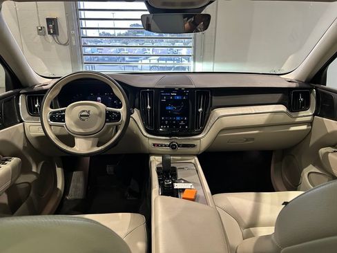 Used 2023 Volvo XC60 B5 Plus w/ Climate Package AWD/4WD image 28