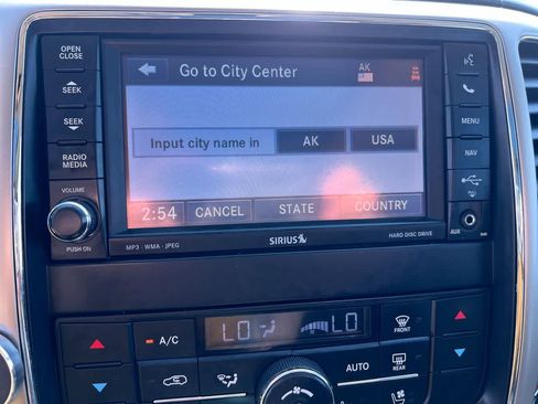 Used 2012 Jeep Grand Cherokee Overland AWD/4WD image 18