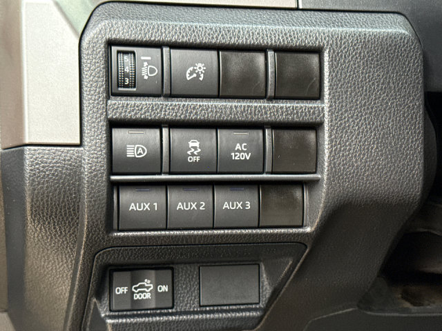 Used 2024 Toyota Tacoma TRD Off-Road w/ TRD Off Road Upgrade Package AWD/4WD image 22