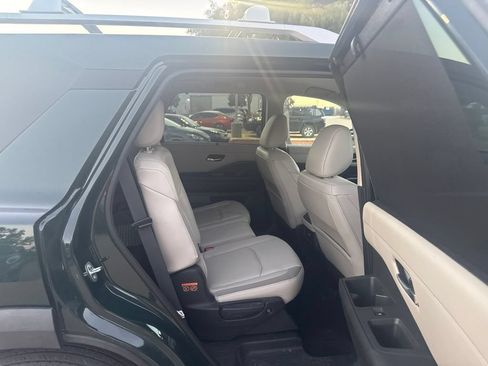 Certified 2023 Nissan Pathfinder SL AWD/4WD image 18