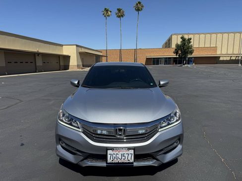 Used 2016 Honda Accord Sport image 2