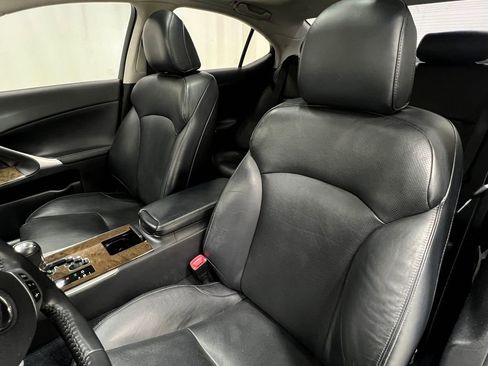 Used 2013 Lexus IS 250 AWD w/ Premium Pkg image 15