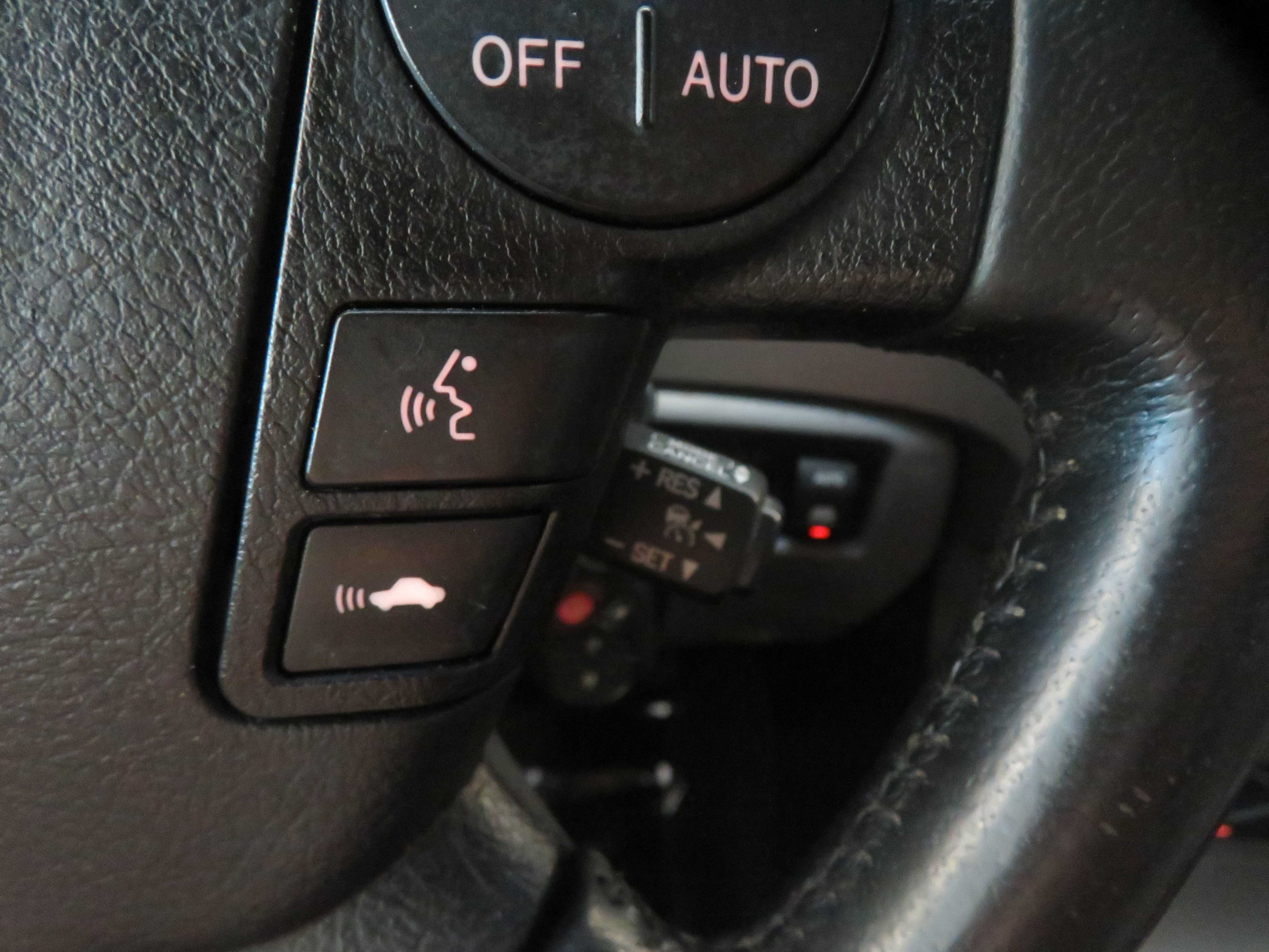 Used 2012 Toyota Sequoia Platinum AWD/4WD image 37