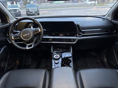 Used 2023 Kia Sportage EX w/ EX Premium Package image 18