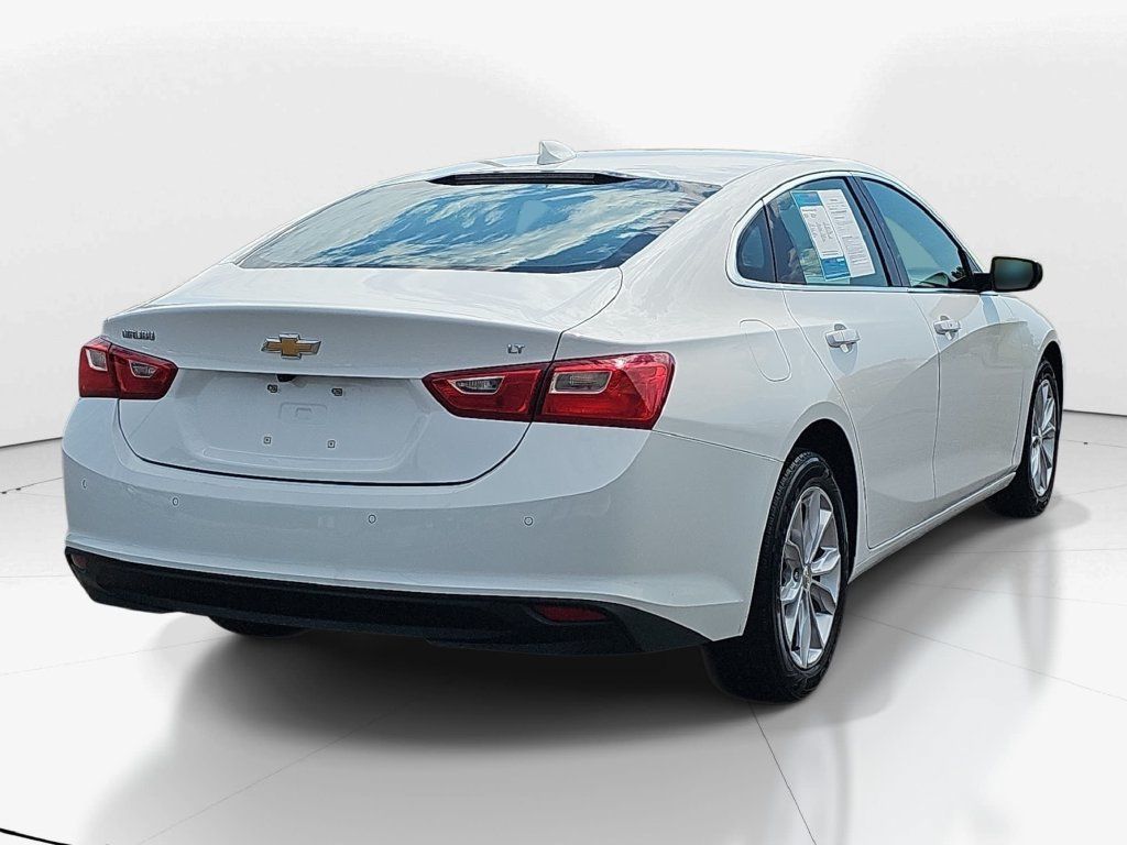 Used 2025 Chevrolet Malibu LT FWD image 6