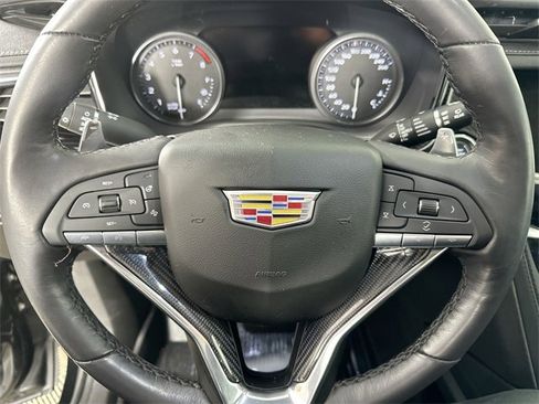 Used 2024 Cadillac XT6 Sport w/ LPO, ONYX Package image 23