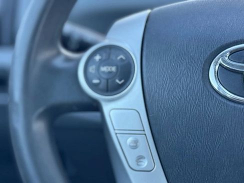 Used 2012 Toyota Prius V Two FWD image 22