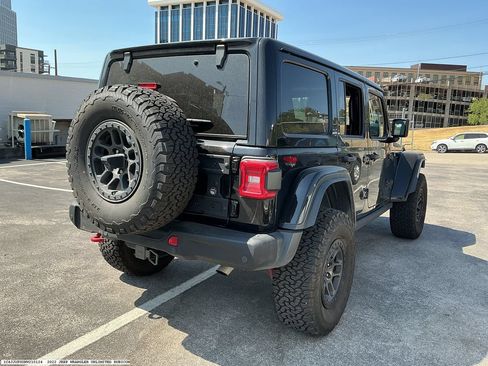 Used 2022 Jeep Wrangler Unlimited Rubicon w/ Xtreme Recon 35" Tire Package AWD/4WD image 6