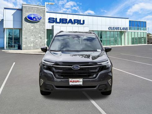 Used 2025 Subaru Forester Touring AWD/4WD image 2