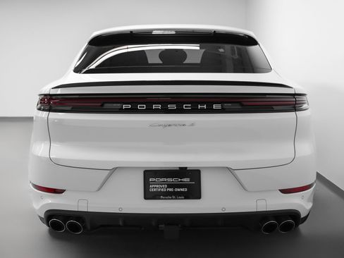 Certified 2026 Porsche Cayenne S AWD/4WD image 11