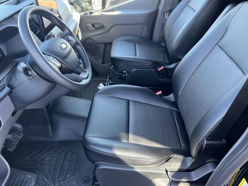 New 2026 Ford Transit 250 Low Roof w/ Load Area Protection Package RWD image 15