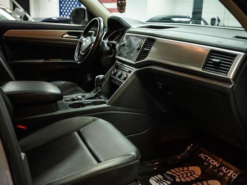 Used 2018 Volkswagen Atlas SE image 14