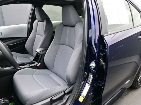 Used 2024 Toyota Corolla SE image 11