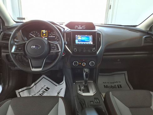 Certified 2022 Subaru Crosstrek 2.0i Premium w/ Moonroof Package AWD/4WD image 15