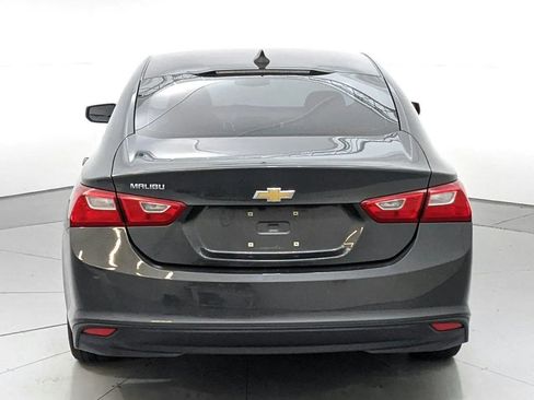 Used 2017 Chevrolet Malibu LS FWD image 6