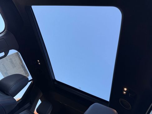 New 2026 Ford Explorer ST-Line w/ ST-Line Street Pack image 40