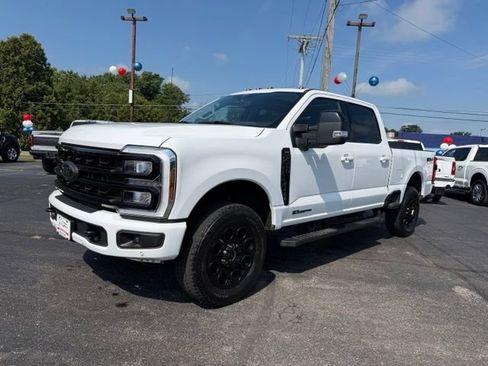 Used 2024 Ford F350 Lariat w/ Lariat Ultimate Package AWD/4WD image 17