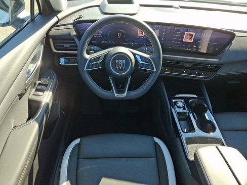 Used 2025 Buick Envision Sport Touring AWD/4WD image 11