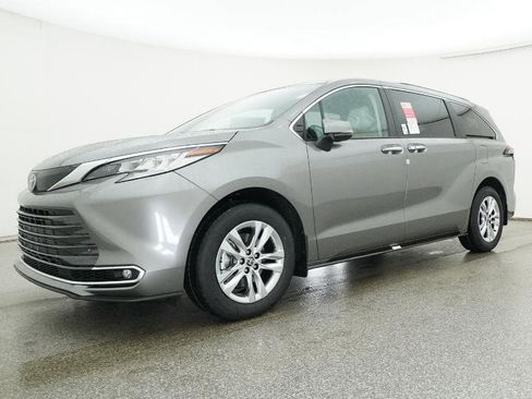 New 2026 Toyota Sienna Limited image 49