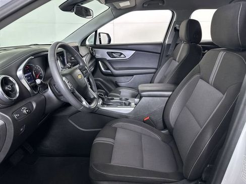 Used 2025 Chevrolet Blazer LT FWD image 20