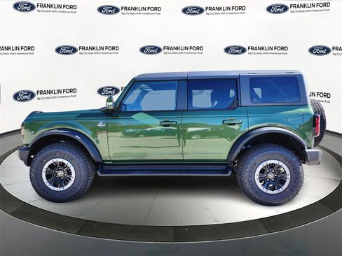 New 2025 Ford Bronco Outer Banks w/ Sasquatch Package image 2