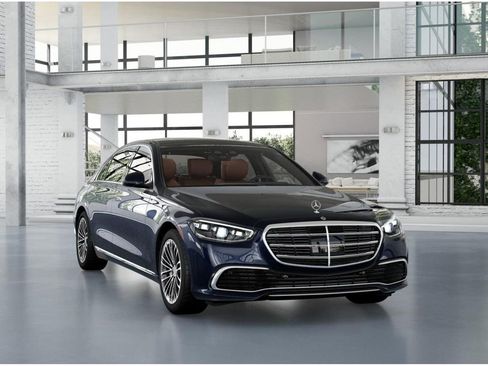 New 2026 Mercedes-Benz S 580e 4MATIC Sedan image 9
