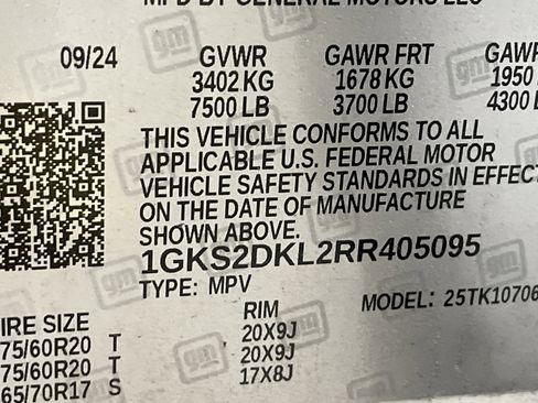 Used 2024 GMC Yukon Denali w/ Advanced Technology Package AWD/4WD image 36