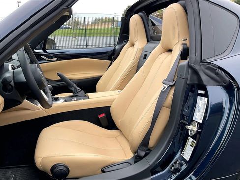 Used 2025 MAZDA MX-5 Miata RF Grand Touring w/ Weather Package image 28