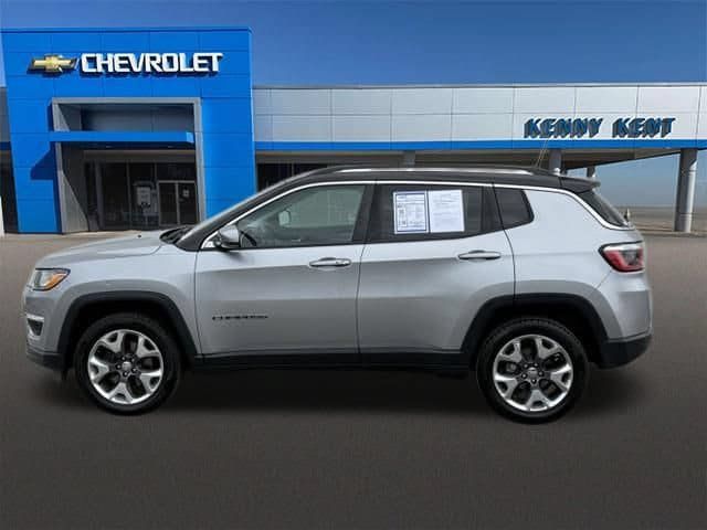 Used 2017 Jeep Compass Limited w/ Navigation Group AWD/4WD image 33