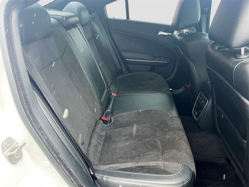 Used 2017 Dodge Charger R/T Scat Pack w/ Technology Group image 27