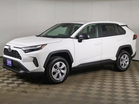 Used 2025 Toyota RAV4 LE image 5