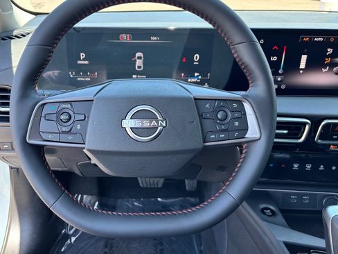 New 2026 Nissan Sentra SR FWD image 17