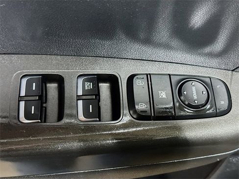 Used 2019 Kia Sportage LX image 11