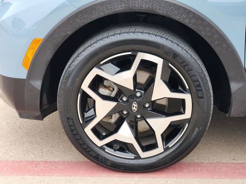 Certified 2022 Hyundai Santa Cruz Limited image 9