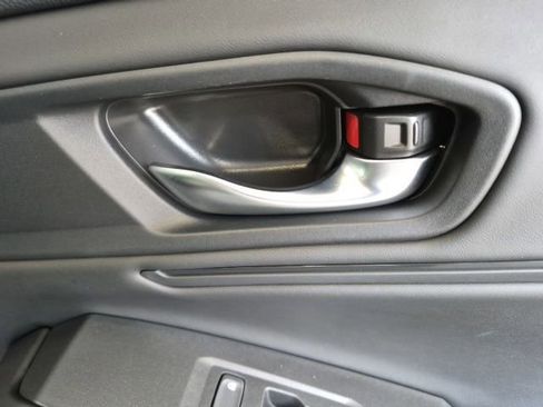 Used 2023 Honda Accord EX image 34