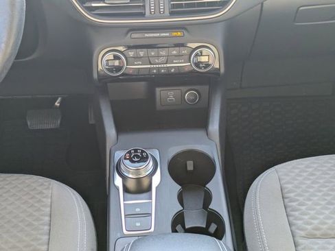 Used 2021 Ford Escape SE w/ Convenience Package image 19