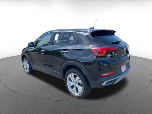 Used 2025 Buick Encore GX Preferred AWD/4WD image 7