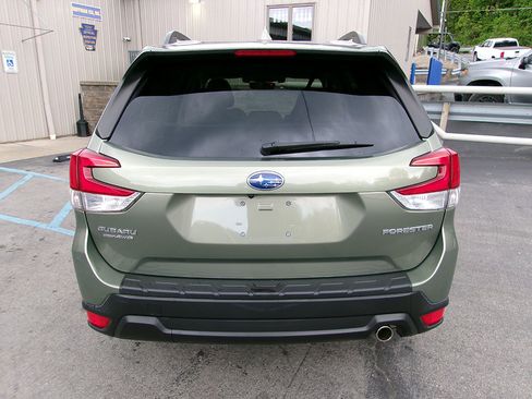 Used 2019 Subaru Forester Limited w/ Popular Package #3 AWD/4WD image 6