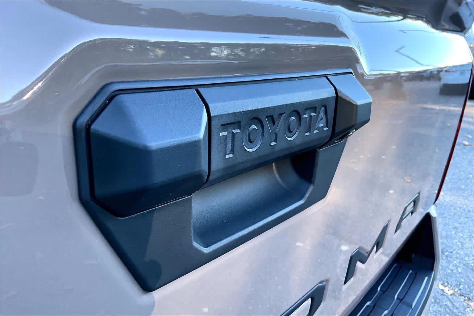 Certified 2026 Toyota Tacoma TRD Sport AWD/4WD image 29