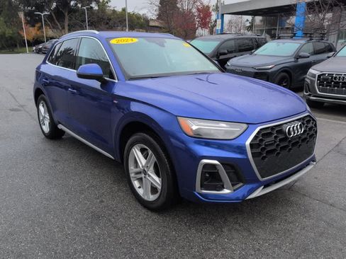 Used 2024 Audi Q5 e Premium Plus w/ Premium Plus Package image 2