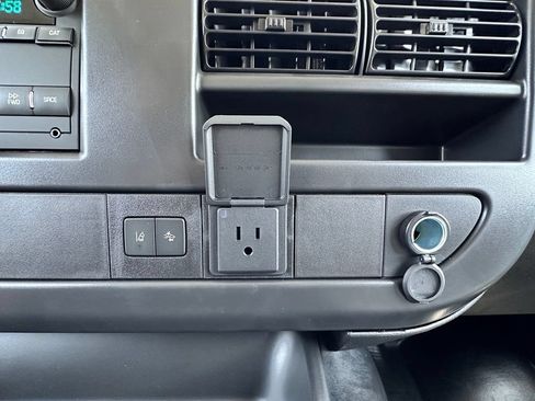 New 2026 GMC Savana 3500 Extended w/ Driver Convenience Package RWD image 18