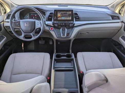 Used 2018 Honda Odyssey EX image 17