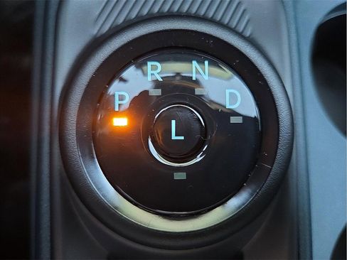 New 2025 Ford Maverick XL image 16